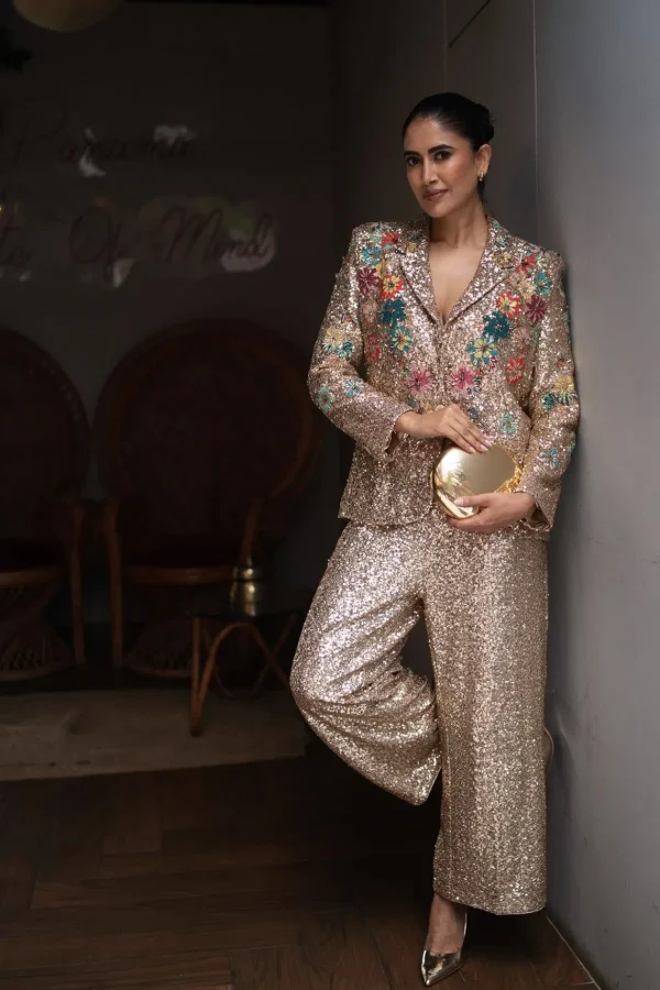 RANNA GILL Alish Pekh In Roma 3D Embroidered Sequin Jacket Golden Sale