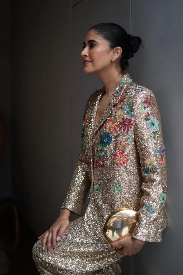 RANNA GILL Alish Pekh In Roma 3D Embroidered Sequin Jacket Golden Fashion